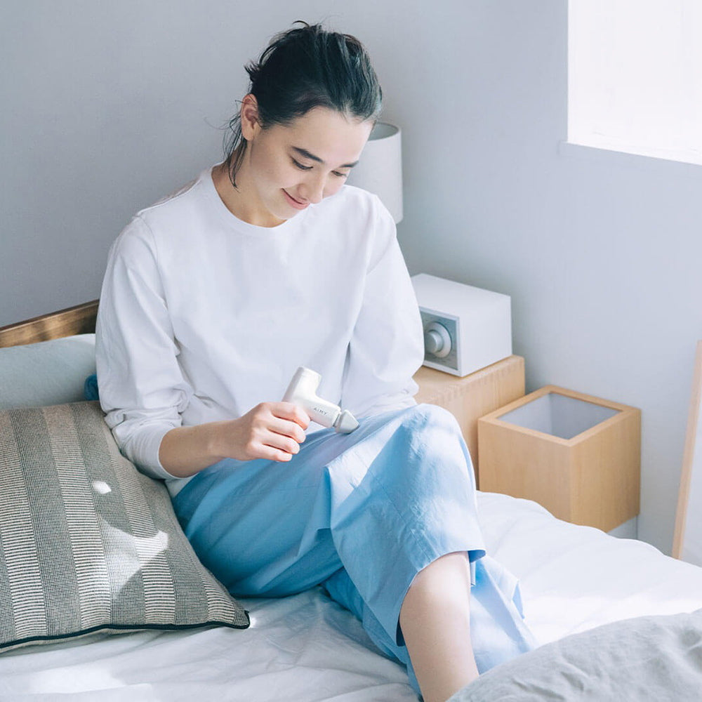 AiMY COMPACT BEAUTY GUN コンパクトビューティーガン(ホワイト)