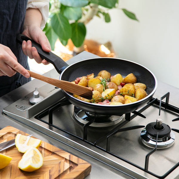 BK イージーインダクション フライパン 20cm