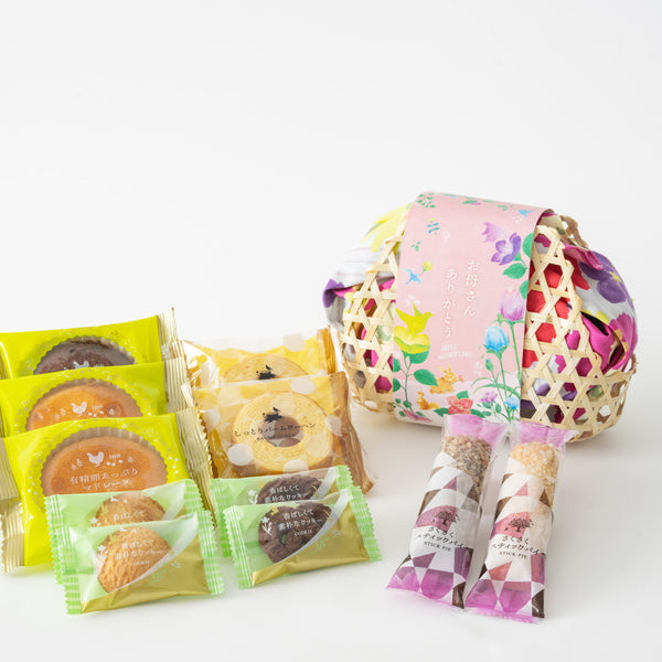 【母の日ギフト】M森の庭　ふろしき包みのスイーツバスケット