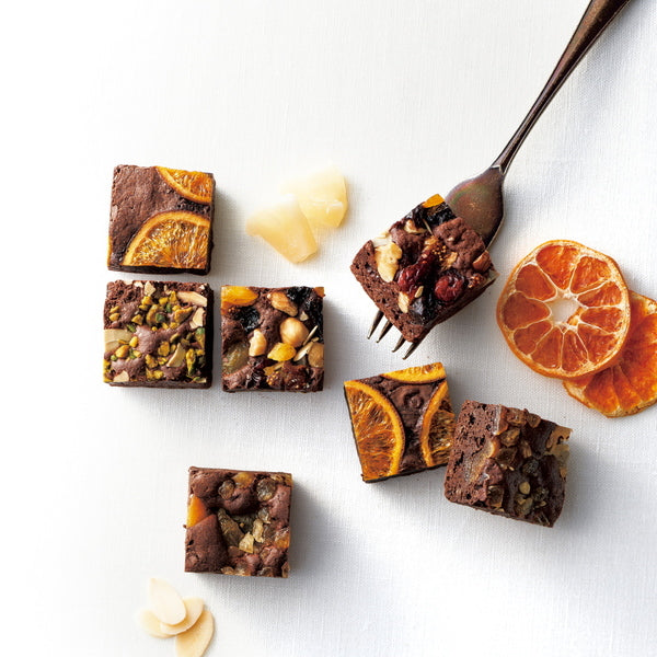 【母の日ギフト】Mホシフルーツ　母の日　ナッツとドライフルーツの贅沢ブラウニー　１２個