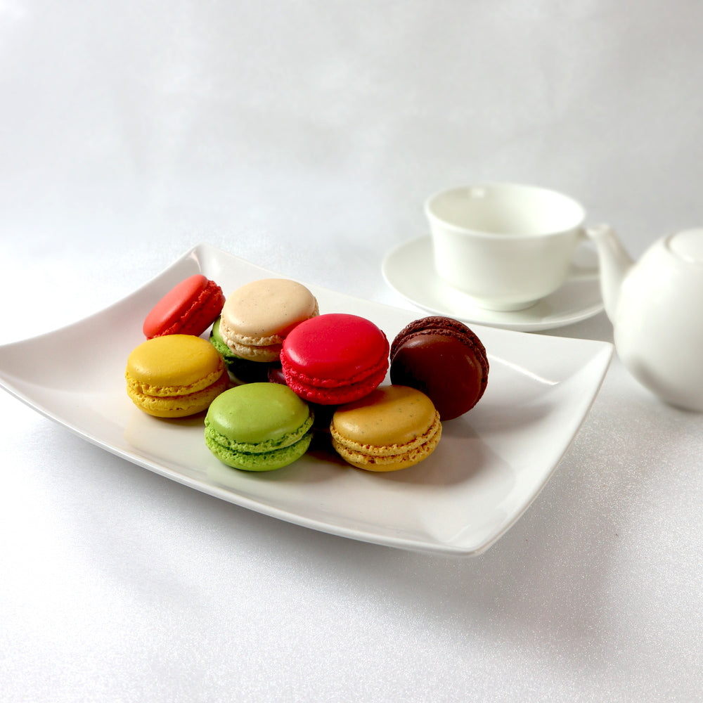 【ギフトカード】1802年パリ創業　ダロワイヨ　マカロン詰め合わせ 12個