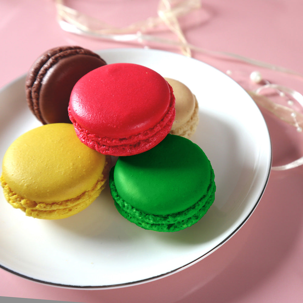 【ギフトカード】1802年パリ創業　ダロワイヨ　ニャカロン詰め合わせ 4個