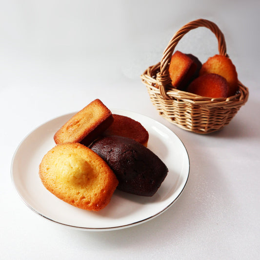 【ギフトカード】1802年パリ創業　ダロワイヨ　ドゥミセック詰め合わせ 12個