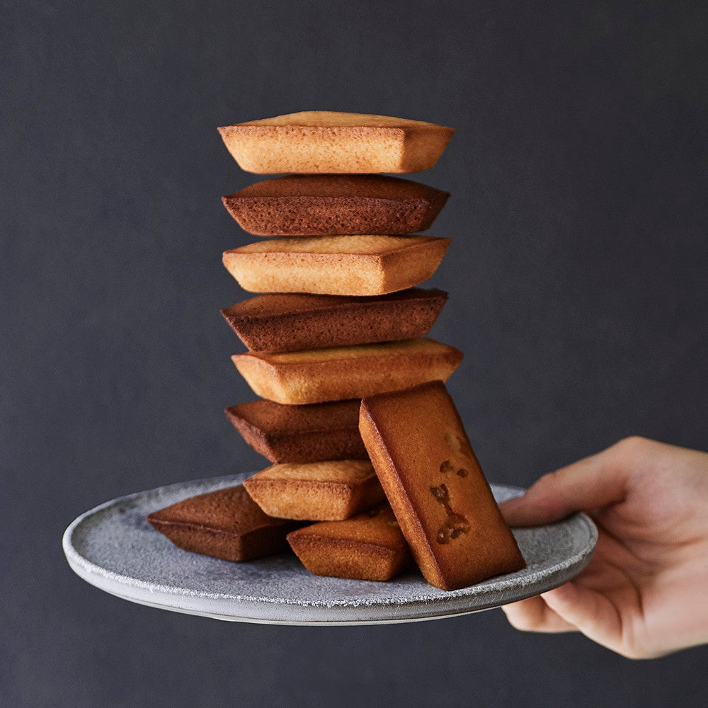 【ギフトカード】ラ・メゾン・デュ・ショコラ バトネ プラリネ＆フィナンシェ3個