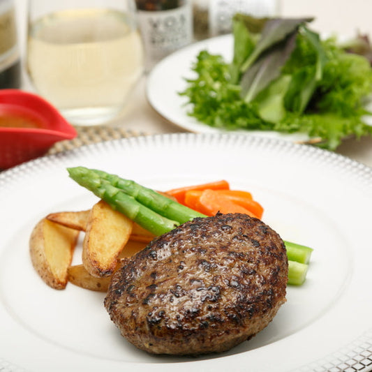 【母の日ギフト】ラ・ベットラ・ダ・オチアイ 落合務監修　香味野菜と牛肉100％のハンバーグ4個