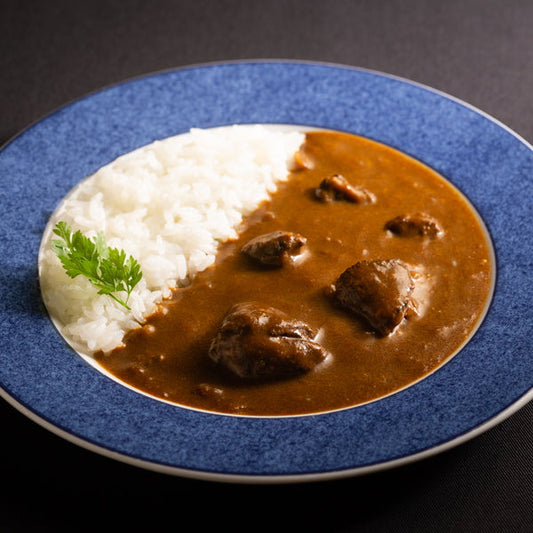 【母の日ギフト】モルソー　秋元さくら監修　国産牛すじ赤ワイン煮込みカレー(180g×4)