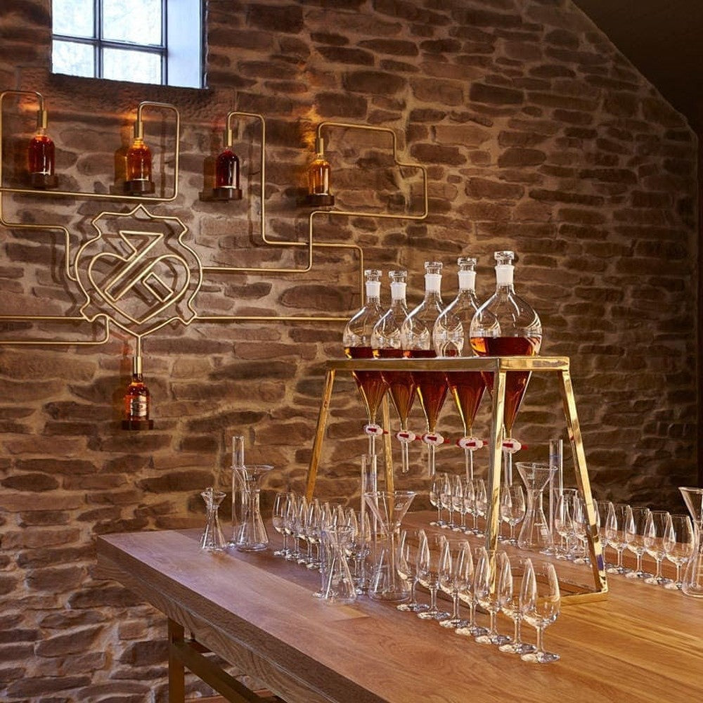 【ギフトカード】1801年創業スコッチ・ウイスキー シーバスリーガル 18年 箱入 700ml 2本