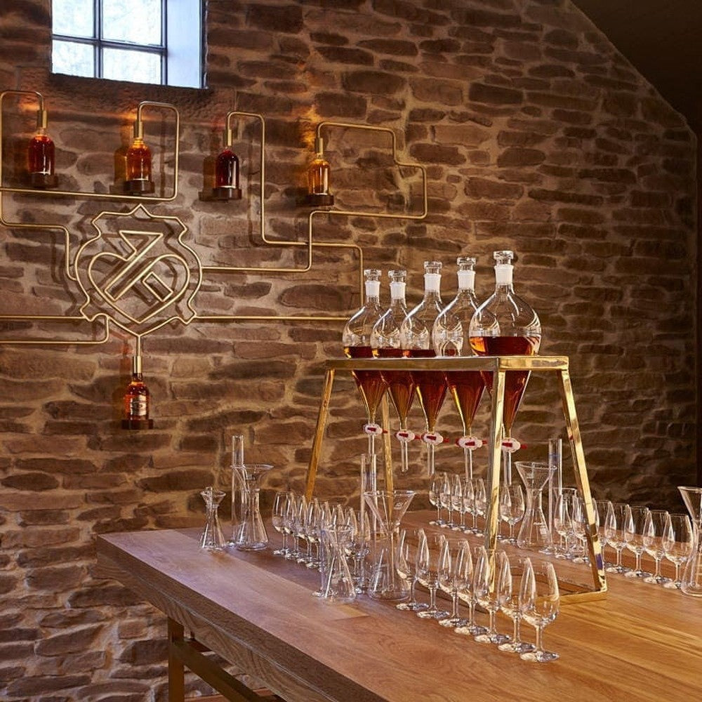 【ギフトカード】1801年創業スコッチ・ウイスキー シーバスリーガル アルティス 20年 箱入 700ml 2本